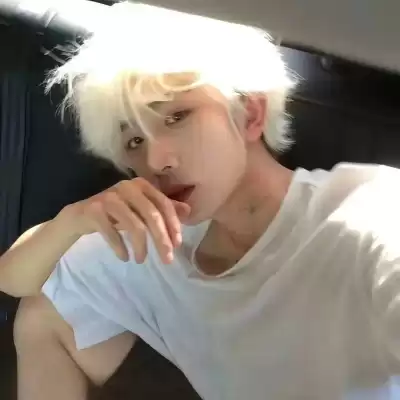 唐依童